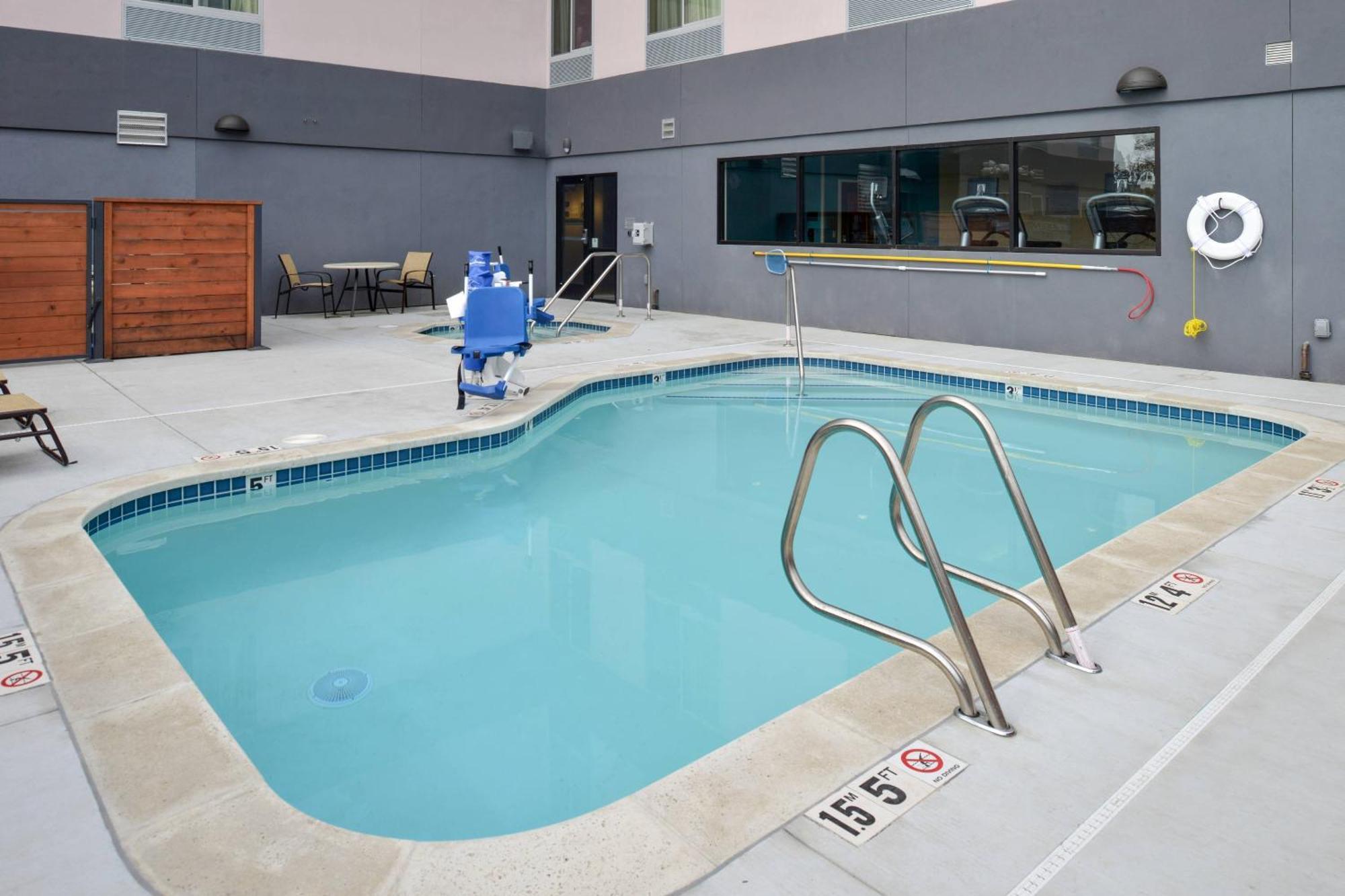 Fairfield Inn & Suites By Marriott Santa Cruz Exterior photo