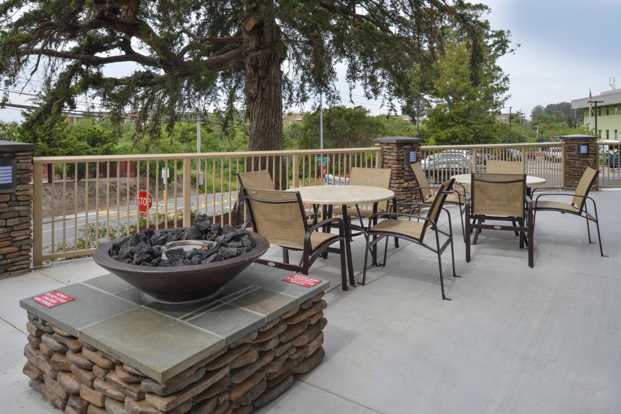 Fairfield Inn & Suites By Marriott Santa Cruz Exterior photo